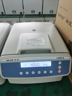 Centrífuga clínica Cence L420-A com rotor horizontal Máquina de centrífuga médica