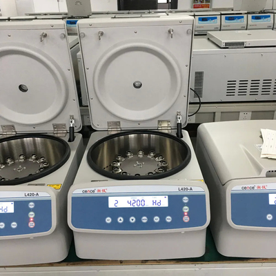 Centrífuga clínica Cence L420-A com rotor horizontal Máquina de centrífuga médica